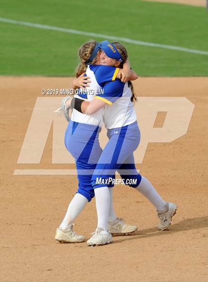 Thumbnail 2 in Torrance vs. Louisville (CIF SS D5 Final) photogallery.