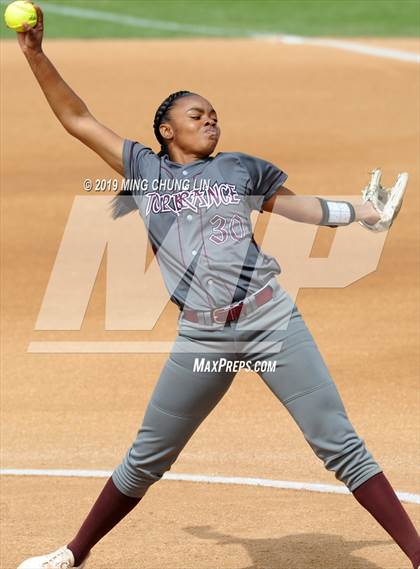Thumbnail 3 in Torrance vs. Louisville (CIF SS D5 Final) photogallery.