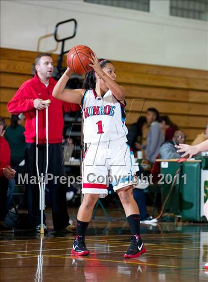 Thumbnail 3 in Monroe vs Orange Lutheran (Santa Barbara Tournament of Champions) photogallery.