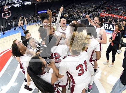 Thumbnail 2 in Sunny Hills vs. West Campus (CIF State D3 Final) photogallery.