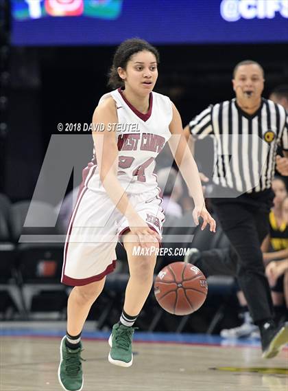 Thumbnail 2 in Sunny Hills vs. West Campus (CIF State D3 Final) photogallery.