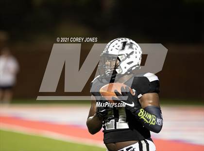 Thumbnail 2 in Warner Robins vs Houston County photogallery.