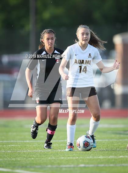 Thumbnail 3 in Adams vs. Troy (MHSAA D1 Regional Final) photogallery.