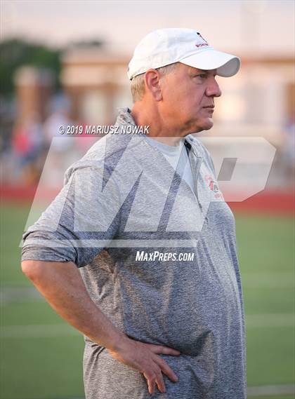 Thumbnail 3 in Adams vs. Troy (MHSAA D1 Regional Final) photogallery.