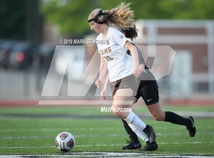 Thumbnail 2 in Adams vs. Troy (MHSAA D1 Regional Final) photogallery.