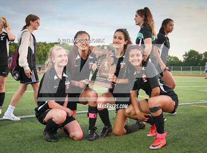 Thumbnail 2 in Adams vs. Troy (MHSAA D1 Regional Final) photogallery.