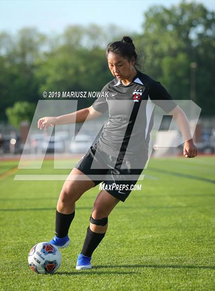 Thumbnail 3 in Adams vs. Troy (MHSAA D1 Regional Final) photogallery.