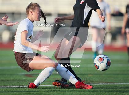 Thumbnail 2 in Adams vs. Troy (MHSAA D1 Regional Final) photogallery.