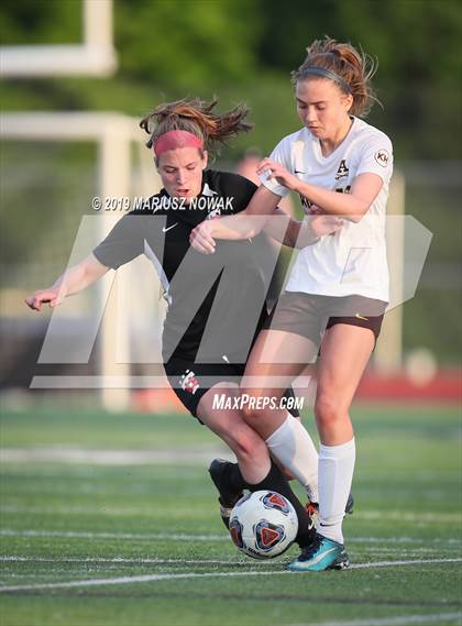Thumbnail 3 in Adams vs. Troy (MHSAA D1 Regional Final) photogallery.