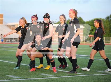 Thumbnail 1 in Adams vs. Troy (MHSAA D1 Regional Final) photogallery.