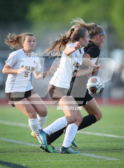 Thumbnail 3 in Adams vs. Troy (MHSAA D1 Regional Final) photogallery.