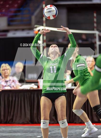 Thumbnail 3 in Williamstown vs. Charleston Catholic (WVSSAC Class AA Quarterfinal) photogallery.