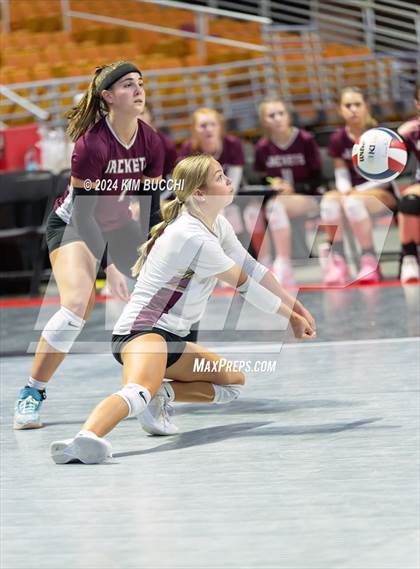 Thumbnail 1 in Williamstown vs. Charleston Catholic (WVSSAC Class AA Quarterfinal) photogallery.