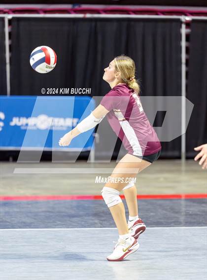 Thumbnail 1 in Williamstown vs. Charleston Catholic (WVSSAC Class AA Quarterfinal) photogallery.