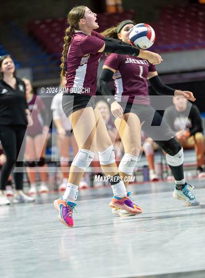 Thumbnail 3 in Williamstown vs. Charleston Catholic (WVSSAC Class AA Quarterfinal) photogallery.