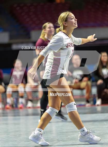 Thumbnail 1 in Williamstown vs. Charleston Catholic (WVSSAC Class AA Quarterfinal) photogallery.