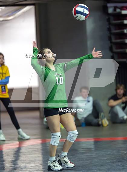 Thumbnail 2 in Williamstown vs. Charleston Catholic (WVSSAC Class AA Quarterfinal) photogallery.