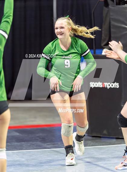 Thumbnail 3 in Williamstown vs. Charleston Catholic (WVSSAC Class AA Quarterfinal) photogallery.
