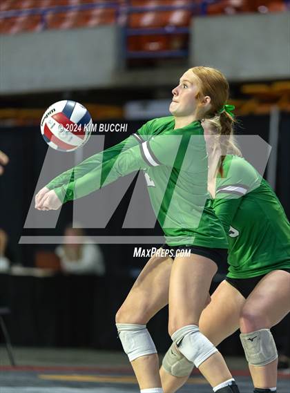 Thumbnail 2 in Williamstown vs. Charleston Catholic (WVSSAC Class AA Quarterfinal) photogallery.