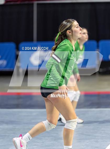 Thumbnail 3 in Williamstown vs. Charleston Catholic (WVSSAC Class AA Quarterfinal) photogallery.