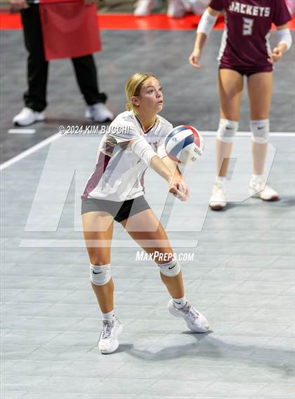 Thumbnail 3 in Williamstown vs. Charleston Catholic (WVSSAC Class AA Quarterfinal) photogallery.