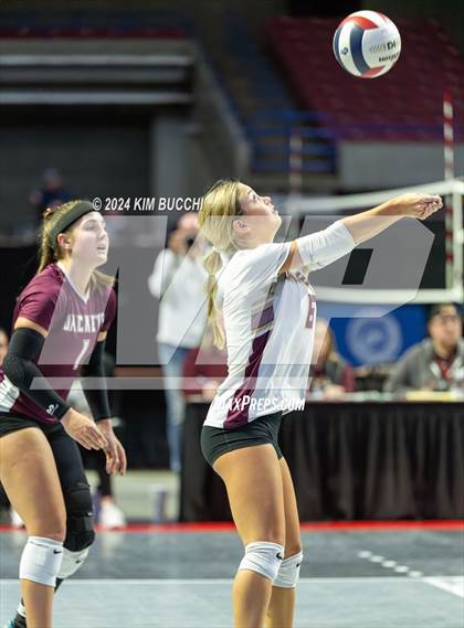 Thumbnail 3 in Williamstown vs. Charleston Catholic (WVSSAC Class AA Quarterfinal) photogallery.
