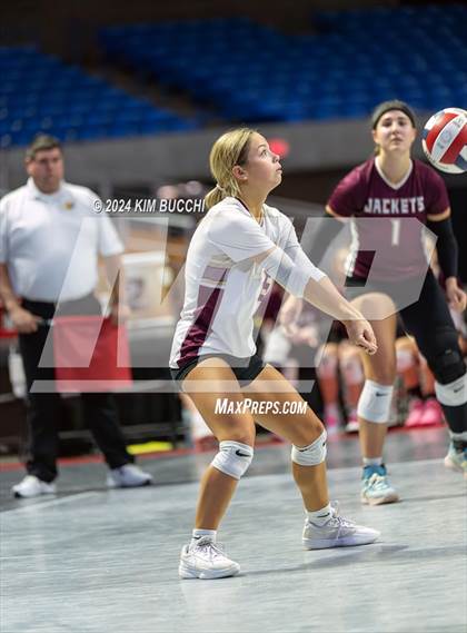 Thumbnail 3 in Williamstown vs. Charleston Catholic (WVSSAC Class AA Quarterfinal) photogallery.
