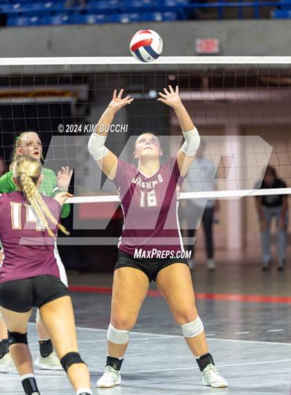 Thumbnail 3 in Williamstown vs. Charleston Catholic (WVSSAC Class AA Quarterfinal) photogallery.