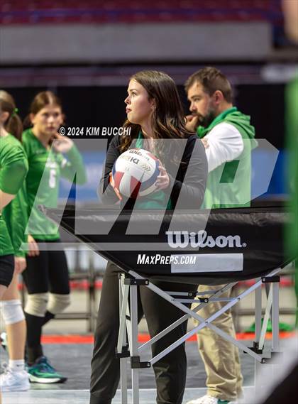 Thumbnail 3 in Williamstown vs. Charleston Catholic (WVSSAC Class AA Quarterfinal) photogallery.