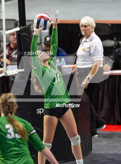 Thumbnail 3 in Williamstown vs. Charleston Catholic (WVSSAC Class AA Quarterfinal) photogallery.