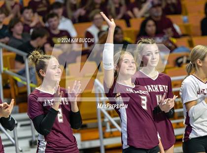 Thumbnail 1 in Williamstown vs. Charleston Catholic (WVSSAC Class AA Quarterfinal) photogallery.