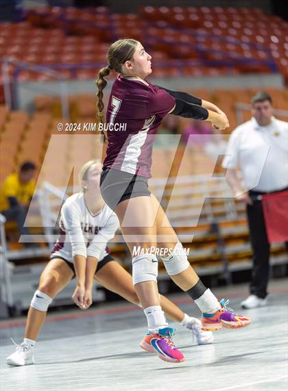 Thumbnail 2 in Williamstown vs. Charleston Catholic (WVSSAC Class AA Quarterfinal) photogallery.