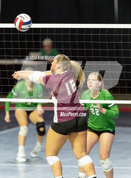 Thumbnail 3 in Williamstown vs. Charleston Catholic (WVSSAC Class AA Quarterfinal) photogallery.