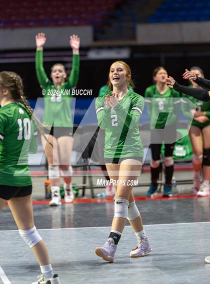Thumbnail 2 in Williamstown vs. Charleston Catholic (WVSSAC Class AA Quarterfinal) photogallery.