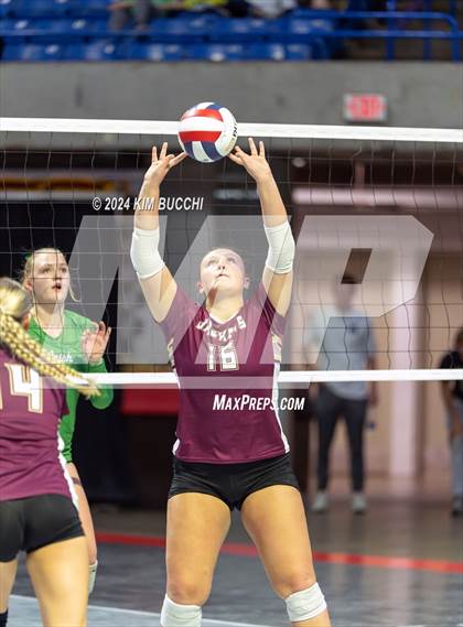 Thumbnail 1 in Williamstown vs. Charleston Catholic (WVSSAC Class AA Quarterfinal) photogallery.