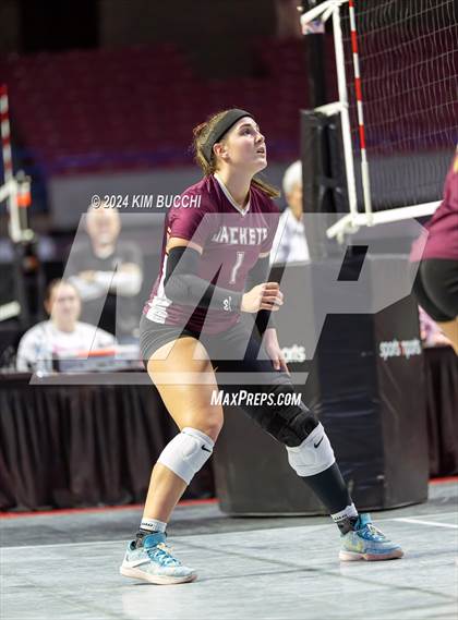 Thumbnail 2 in Williamstown vs. Charleston Catholic (WVSSAC Class AA Quarterfinal) photogallery.