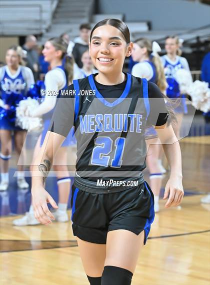Thumbnail 1 in Salpointe Catholic vs. Mesquite (AIA 4A Final) photogallery.
