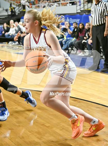 Thumbnail 1 in Salpointe Catholic vs. Mesquite (AIA 4A Final) photogallery.