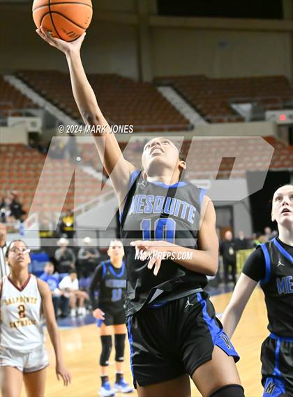 Thumbnail 3 in Salpointe Catholic vs. Mesquite (AIA 4A Final) photogallery.