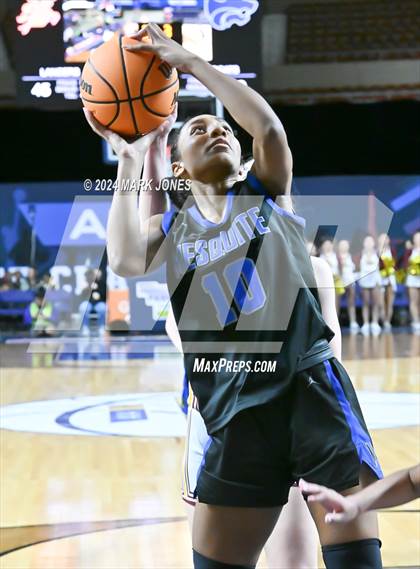 Thumbnail 2 in Salpointe Catholic vs. Mesquite (AIA 4A Final) photogallery.