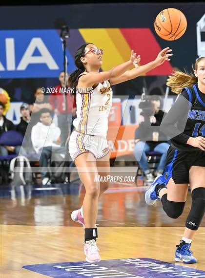 Thumbnail 1 in Salpointe Catholic vs. Mesquite (AIA 4A Final) photogallery.