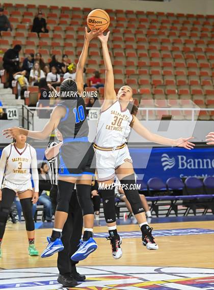 Thumbnail 2 in Salpointe Catholic vs. Mesquite (AIA 4A Final) photogallery.