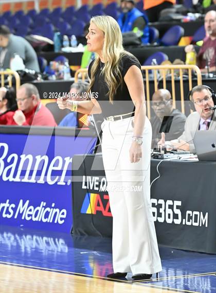 Thumbnail 2 in Salpointe Catholic vs. Mesquite (AIA 4A Final) photogallery.