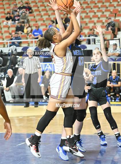 Thumbnail 1 in Salpointe Catholic vs. Mesquite (AIA 4A Final) photogallery.