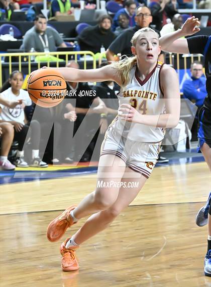 Thumbnail 3 in Salpointe Catholic vs. Mesquite (AIA 4A Final) photogallery.