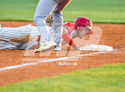 Thumbnail 2 in Katy vs Strake Jesuit - game 2 (UIL Region III-6A Regional SemiFinal)  photogallery.