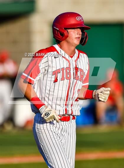 Thumbnail 2 in Katy vs Strake Jesuit - game 2 (UIL Region III-6A Regional SemiFinal)  photogallery.