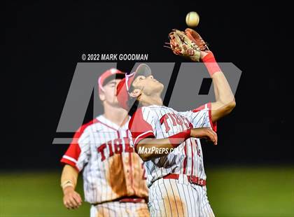 Thumbnail 1 in Katy vs Strake Jesuit - game 2 (UIL Region III-6A Regional SemiFinal)  photogallery.
