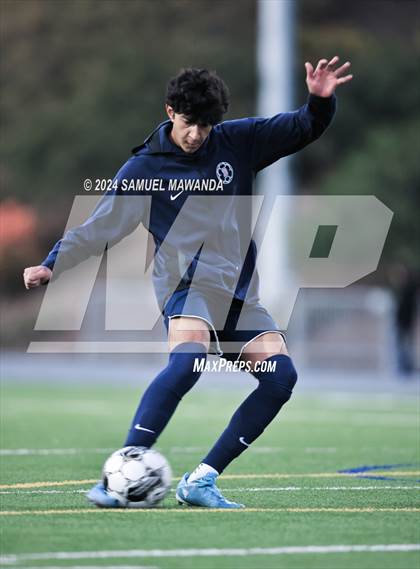Thumbnail 3 in Brentwood School vs Burroughs photogallery.