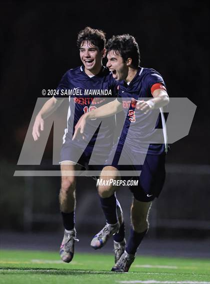 Thumbnail 3 in Brentwood School vs Burroughs photogallery.
